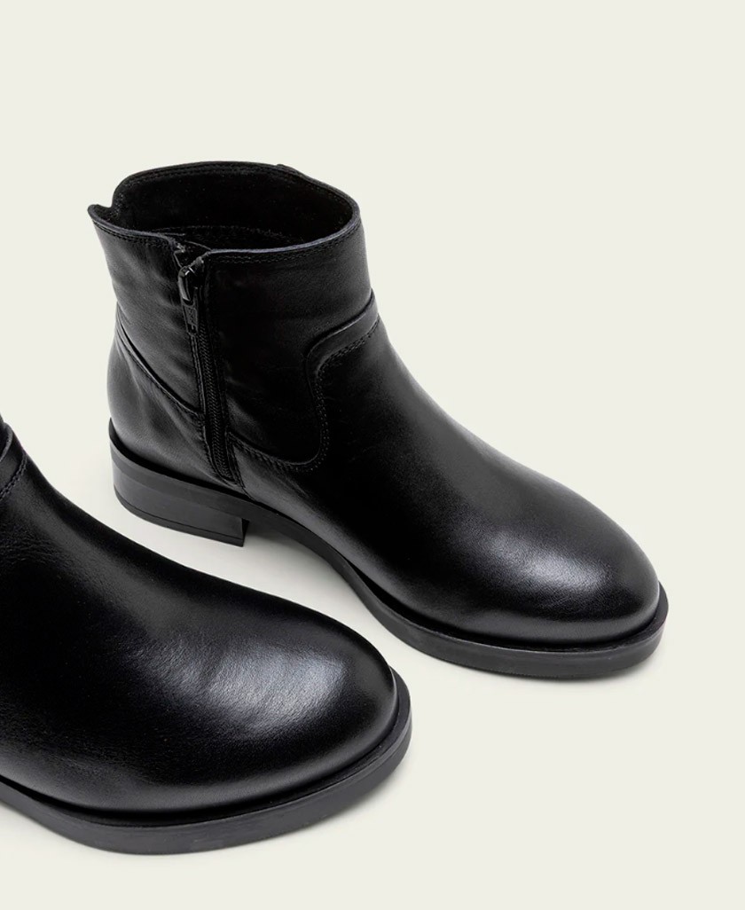 Botines para mujer en color negro Caracteristicas con cremallera tacon 4 cm zapato de estilo casual suela de goma termoplastica