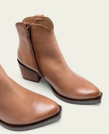 Botines cowboy de piel Porronet Frida 4752