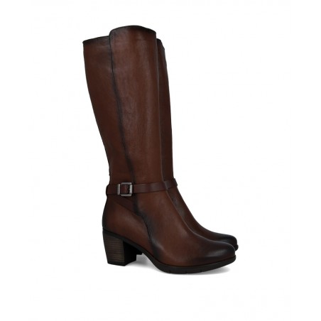 h2Botas de tacon con detalle de hebilla Paula Urban 14 392 h2 pLas Botas Paula Urban 14 392 son la eleccion perfecta para la mu