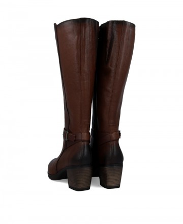 Paula Urban 14-392 heeled boots with buckle detail Paula Urban 14-392 heeled boots with buckle detail
