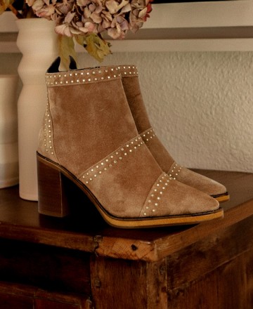 Botines con tachuelas Alpe Camden 5449