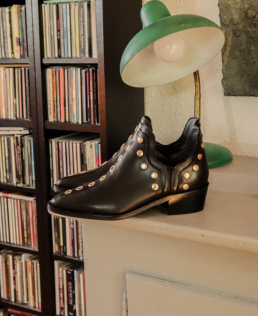 Botines con tachuelas Alpe Cecile 2551