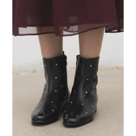 Wonders Fei D-2002 low ankle boots with studs