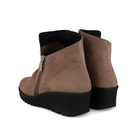 Botines de piel con cuña Tambi Mia 40