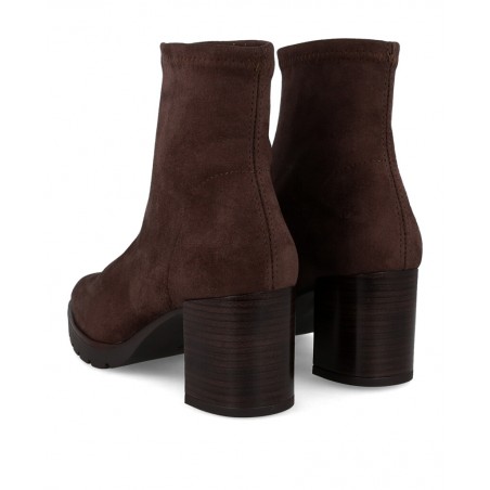 h2Botines marrones elasticos Miss Elastic 78174 h2 pMarca tendencia con los botines elasticos Miss Elastic 78174 en un sofistic