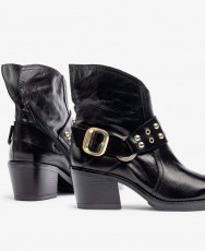 Yokono BRAVA-001 Aged Leather Heeled Ankle Boots