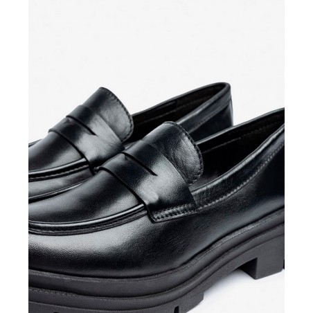 h2Mocasin negro con antifaz Yokono Cham 008 h2 pRedefine el estilo de tu dia a dia con el Zapato plano CHAM 008 de YOKONO Este 