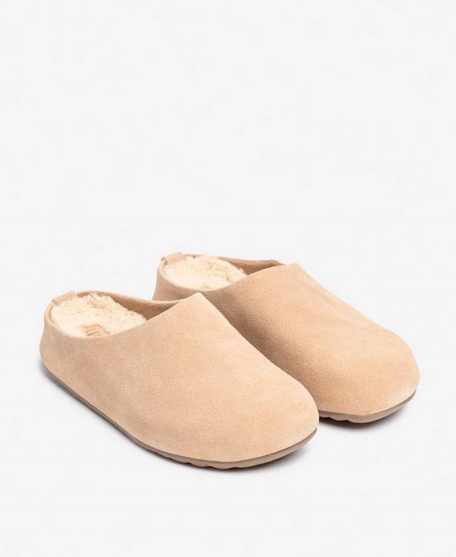 Women's beige clogs Yokono Cholo-001