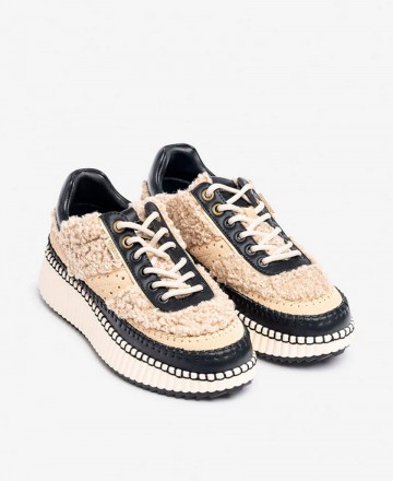 h2Zapatillas borreguito para mujer Yokono Clo 002  h2 pDale un giro original a tus looks con la Sneaker CLO 002 de YOKONO Este