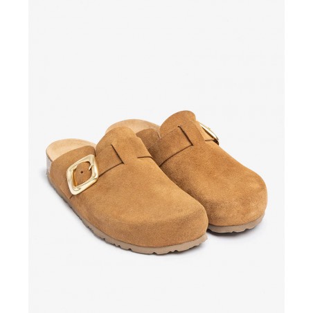 Camel clogs with buckle Yokono Zueco-650