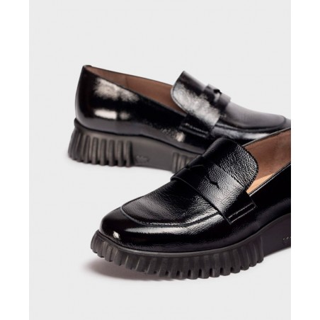 Mocasines de charol Wonders Flexfly A-4402