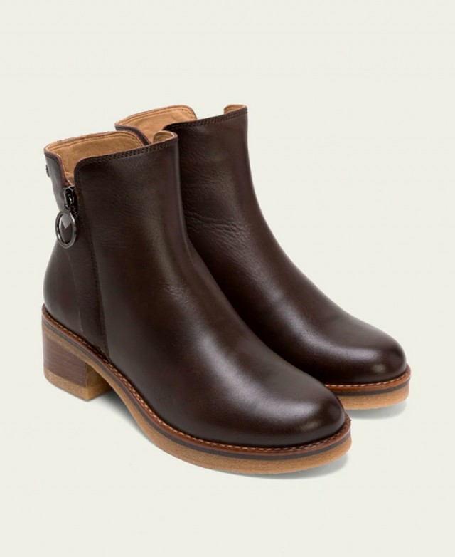 Porronet Delia 4732 boots with wood-effect heels