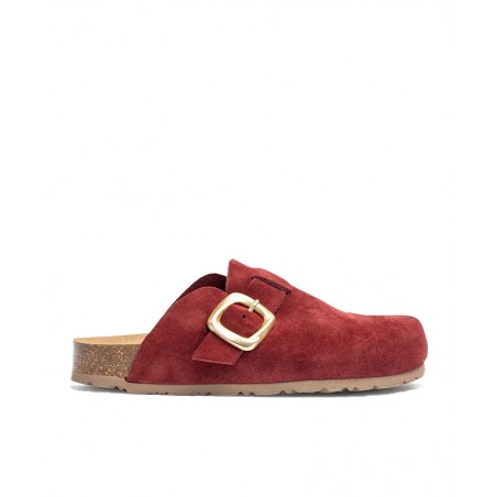 Zapato color burdeos para mujer Yokono Zueco 650