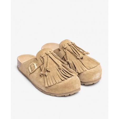 Zapato beige de serraje Yokono Zueco 260