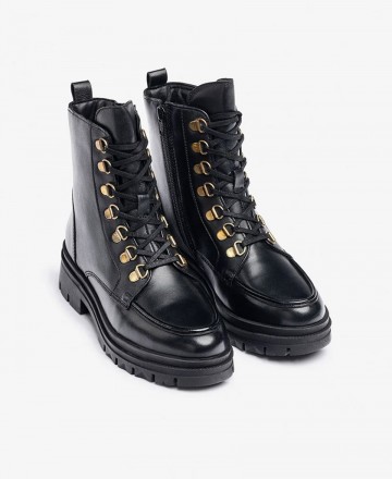 Botín plano con suela dentada Yokono Lan-312