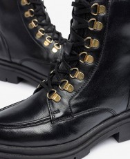 Botín plano con suela dentada Yokono Lan-312