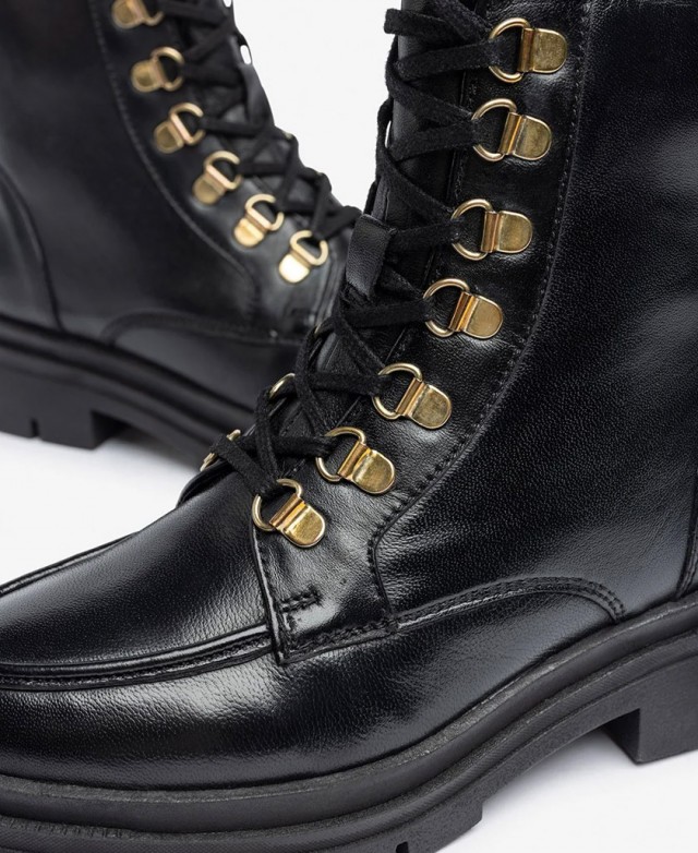 Botín plano con suela dentada Yokono Lan-312