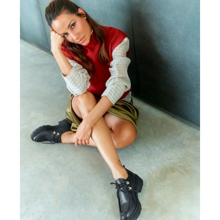 Zapato plano de piel negro Yokono Lan-223