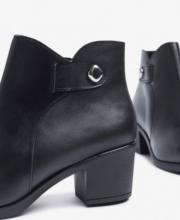 Botines negros clásicos Yokono Lille-103