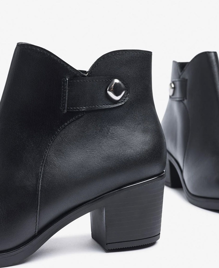 Botines negros clásicos Yokono Lille-103