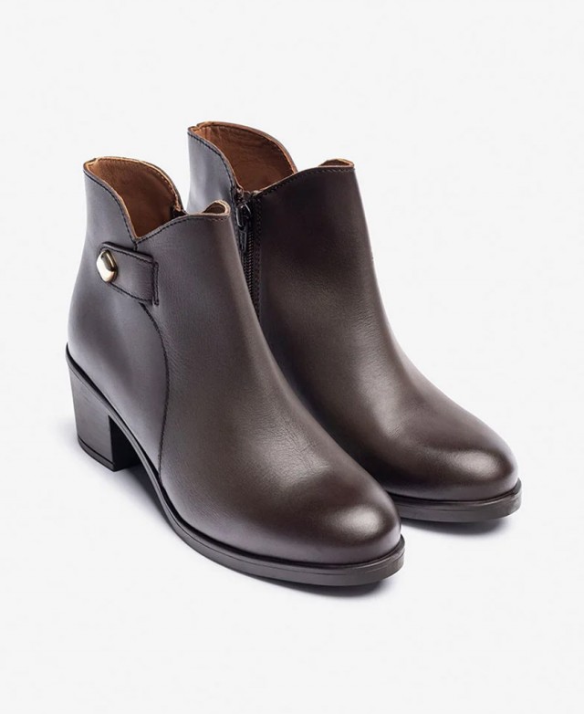 Botines marrones de tacón bajo Yokono Lille-103