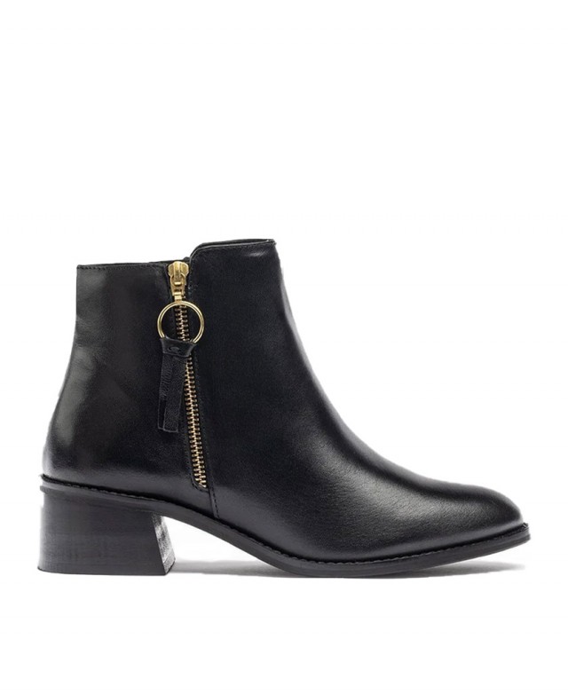 Botines para mujer en color negro Caracteristicas con cremallera tacon 5 cm zapato de estilo casual suela de goma exterior piel