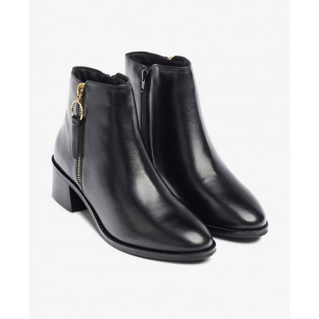 Botines para mujer en color negro Caracteristicas con cremallera tacon 5 cm zapato de estilo casual suela de goma exterior piel