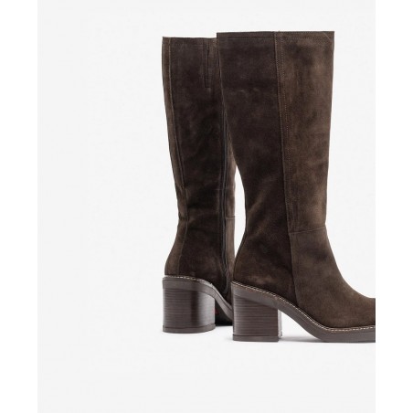 Botines para mujer en color marron Caracteristicas con cremallera tacon 5 cm zapato de estilo casual suela de goma exterior pie