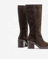 Botines para mujer en color marron Caracteristicas con cremallera tacon 5 cm zapato de estilo casual suela de goma exterior pie