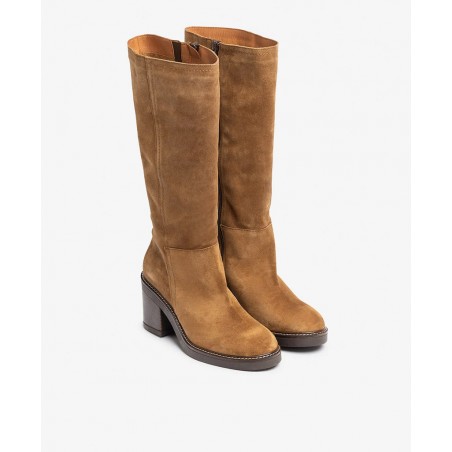 Botines para mujer en color camel Caracteristicas con cremallera tacon 5 cm zapato de estilo casual suela de goma exterior piel