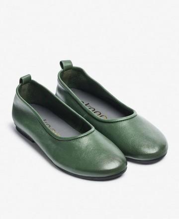 Botines para mujer en color verde Caracteristicas con cremallera tacon 5 cm zapato de estilo casual suela de goma exterior piel