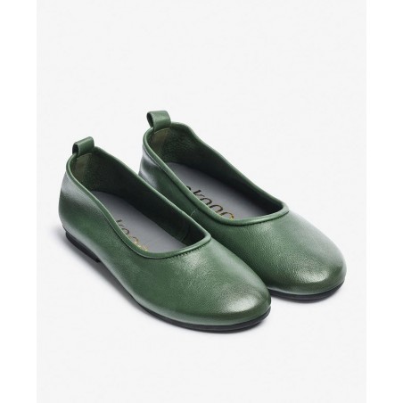 Botines para mujer en color verde Caracteristicas con cremallera tacon 5 cm zapato de estilo casual suela de goma exterior piel