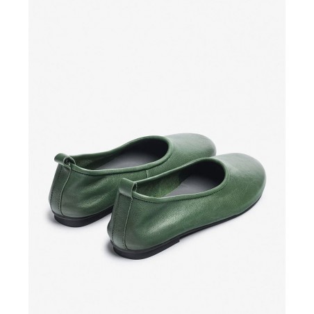 Botines para mujer en color verde Caracteristicas con cremallera tacon 5 cm zapato de estilo casual suela de goma exterior piel