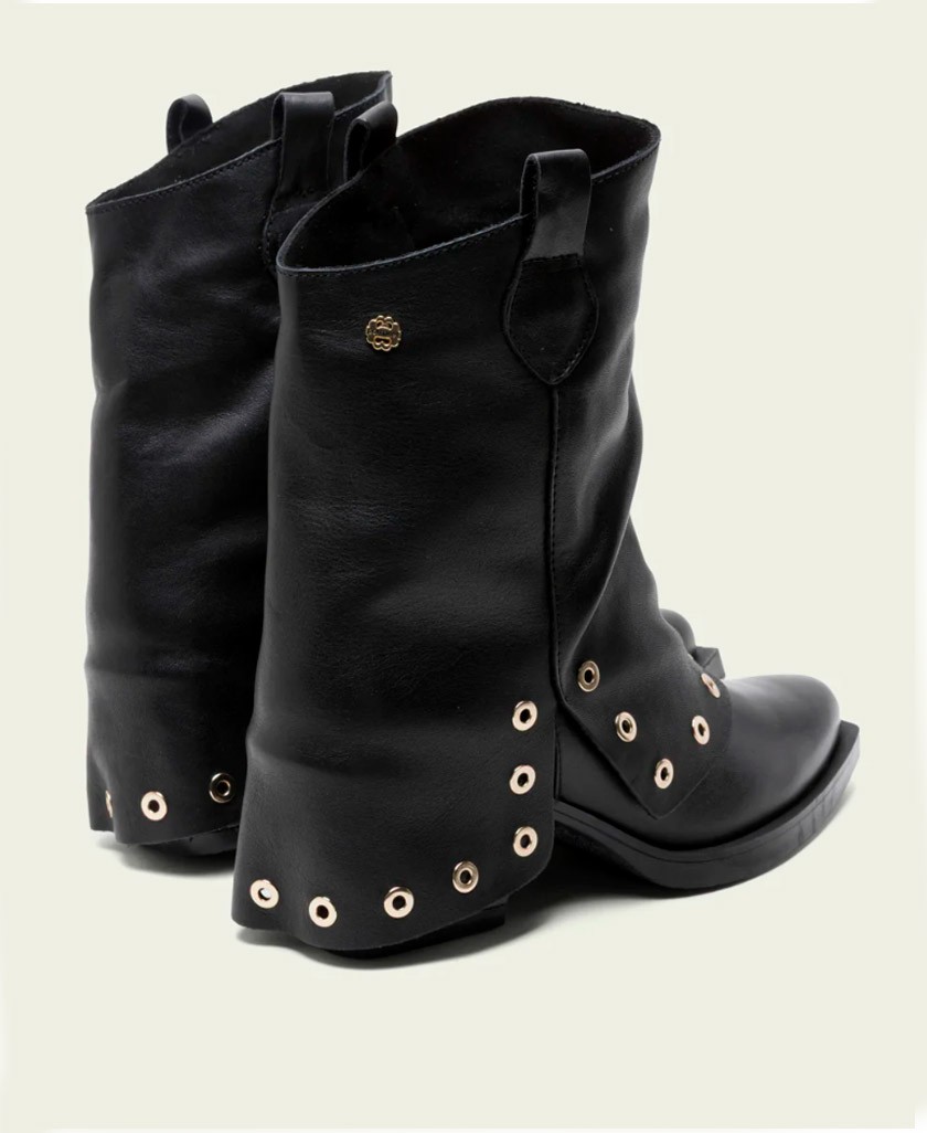 Porronet Flavia 4758 studded cowboy boot