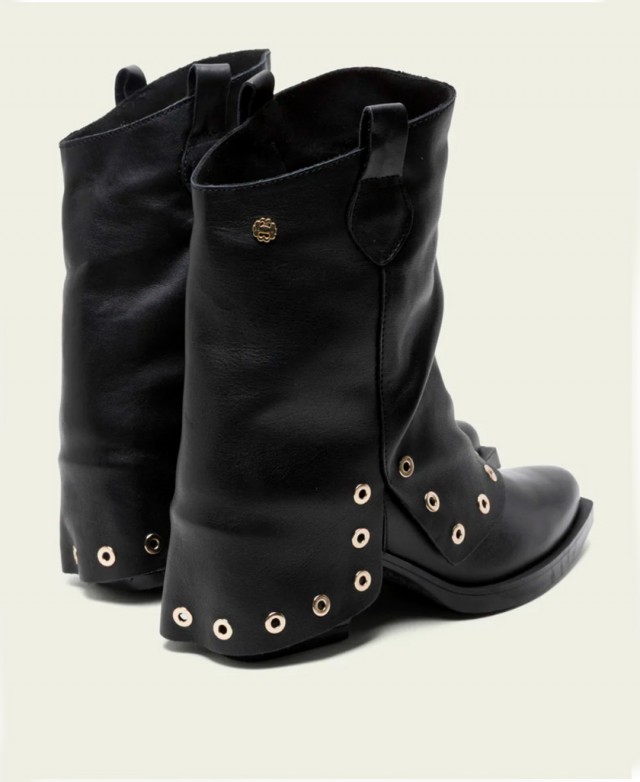 Bota cowboy con tachuelas Porronet Flavia 4758