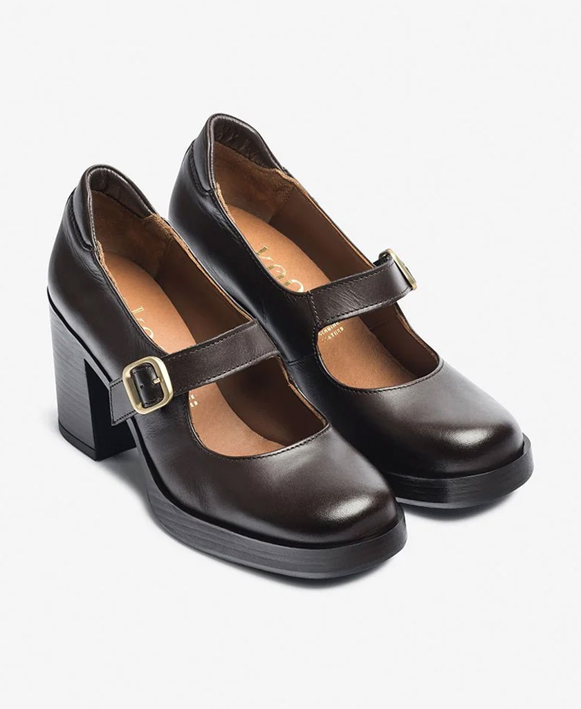 Botines para mujer en color marron Caracteristicas con cremallera tacon 5 cm zapato de estilo casual suela de goma exterior pie