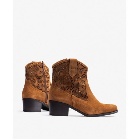 Yokono Laila-001 die-cut cowboy boots