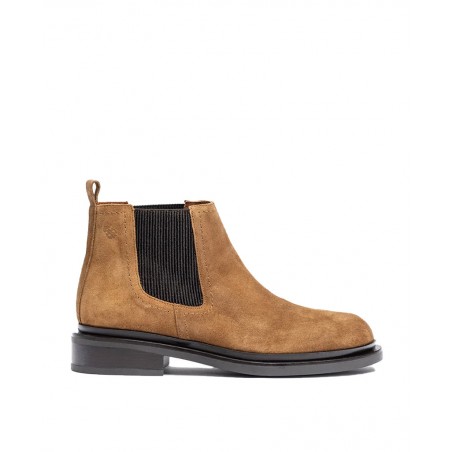 Botines de piel en color camel Yokono Lei-002