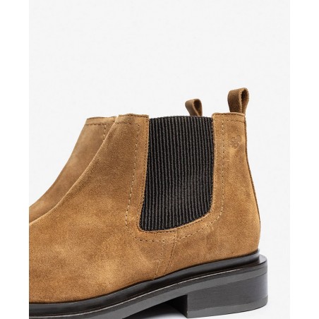 Yokono Lei-002 camel leather ankle boots