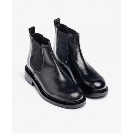 Botines chelsea en negro Yokono Lei-002