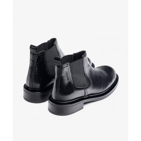 Yokono Lei-002 black Chelsea boots