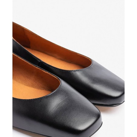 Yokono Lenna-104 square toe ballerina flats