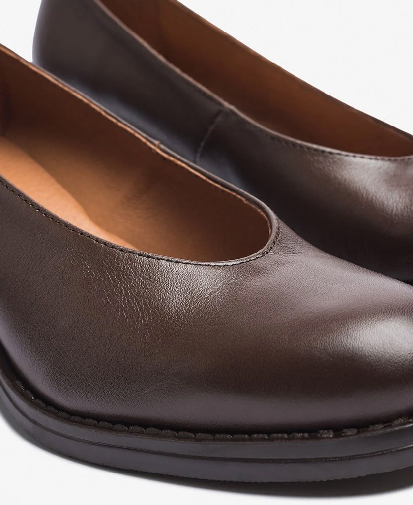 Yokono Lille-007 classic pumps