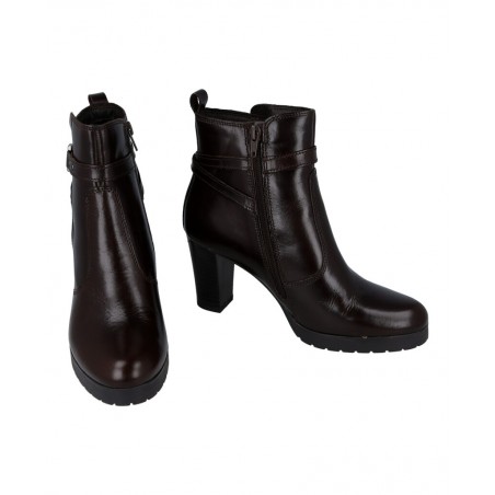 h2Botines de piel con hebilla Catchalot 5191 h2 pEl Botin con hebilla Catchalot 5191 es la eleccion ideal si buscas un calzado 