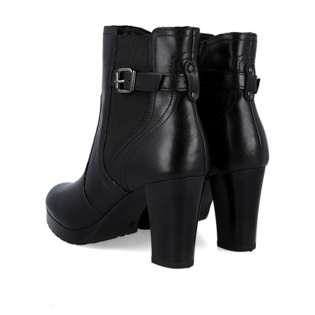 h2Botines con hebilla y elastico Catchalot 5187 h2 pLos Botines Catchalot 5187 son la fusion perfecta entre estilo audaz y func