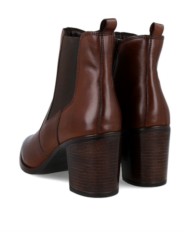 h2Botin color marron con elastico Catchalot 1464 h2 pEl Botin con elastico Catchalot 1464 es un modelo esencial para cualquier 