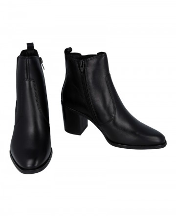 Catchalot 1464 black Chelsea heeled ankle boots
