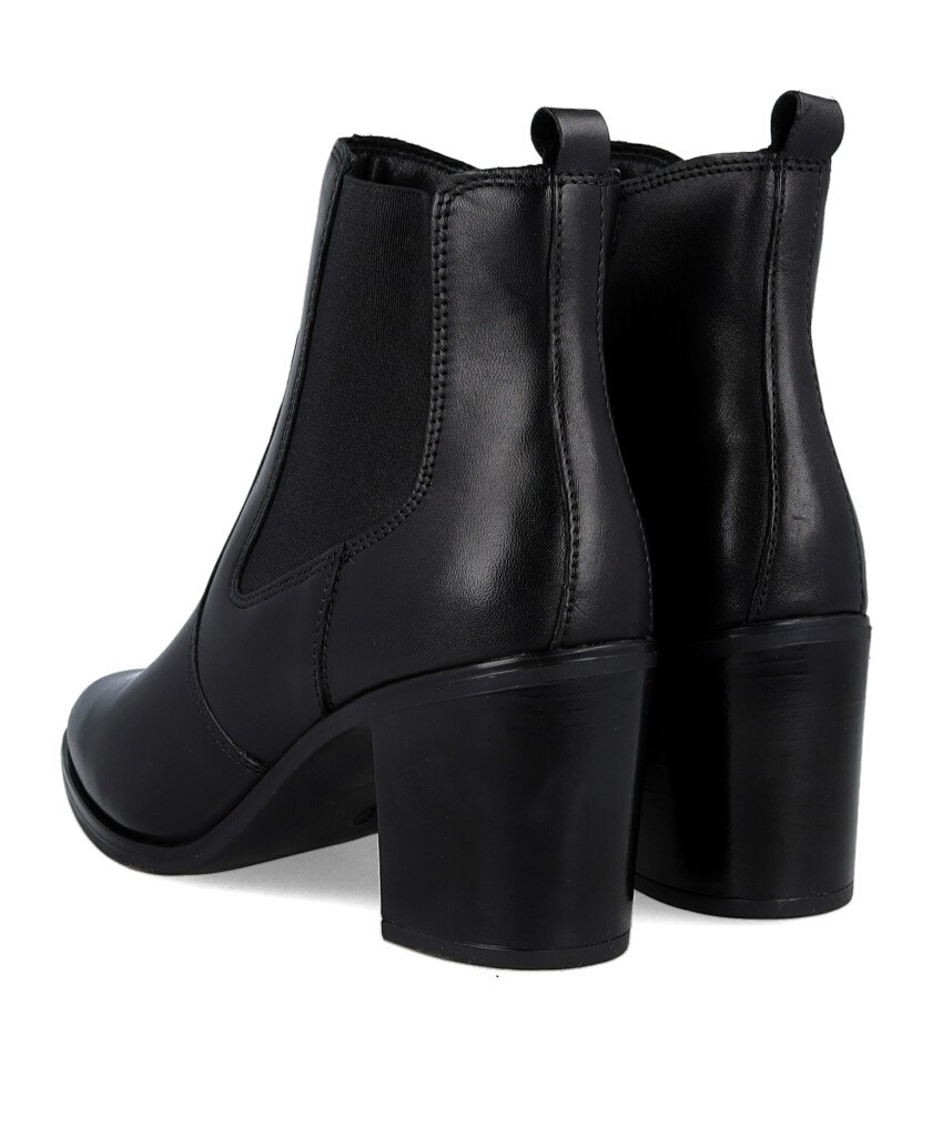 Catchalot 1464 black Chelsea heeled ankle boots