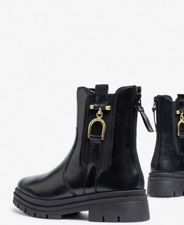 Yokono Lan-310 flat ankle boots with gold detailing