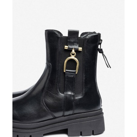 Yokono Lan-310 flat ankle boots with gold detailing